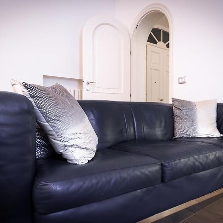 Como Design Apartment - Bymyhomeincomo Zewnętrze zdjęcie